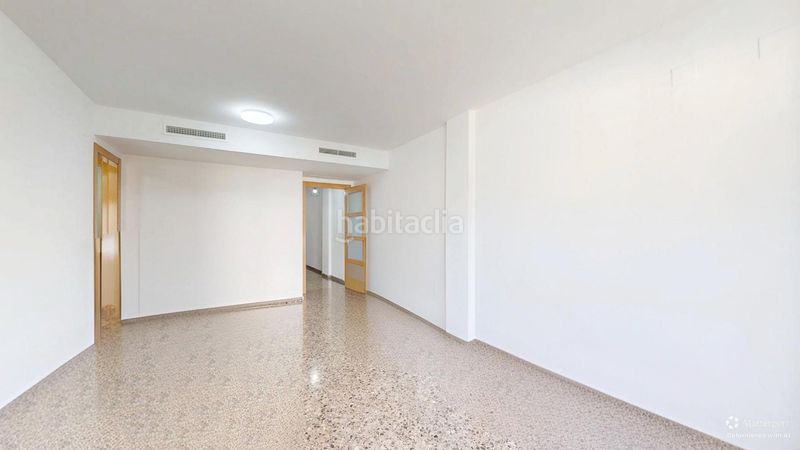Foto 0d765acb-aae8-497d-8a94-f9fad1a3cb8d. Pis a Poble Nou Torrent