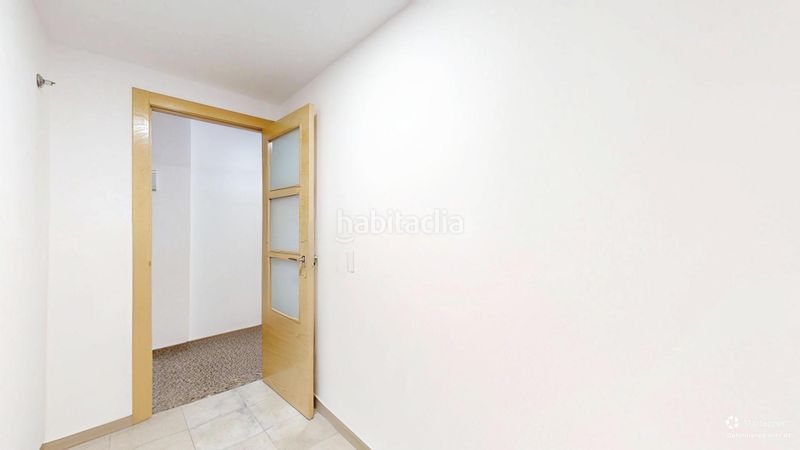 Foto f17104d5-8f2a-4101-8e45-1ad019b84a0a. Pis a Poble Nou Torrent