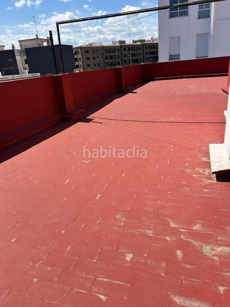 Foto 4e496aec-5d49-4ade-af59-7aaf4bb30076. Pis a Picassent