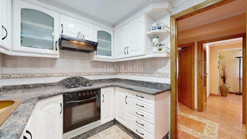 Foto 0d09f211-e53e-4ce2-ad17-6c31fb044f0a. Pis a Alaquàs