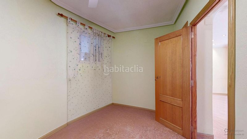 Foto a04c6ac2-cf7e-48cf-87a7-b92e525ab551. Pis a Alaquàs
