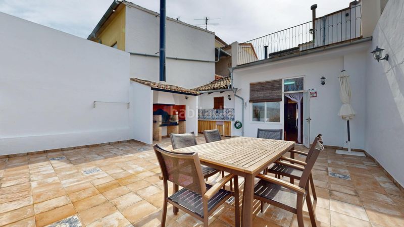 Foto a9ff4d10-b640-4924-86f4-ce611170c955. Casa adossada a Anna
