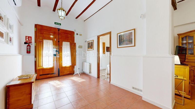 Foto d9a1d83a-ef1f-45ce-bfed-a7780b7172af. Casa adossada a Anna