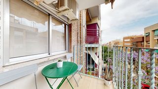 Pis a Poble Nou. Piso reformado 4 habitaciones en torrent