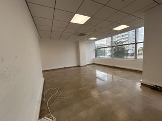 Rent Office space in Parc Central. Alquiler de oficina en torrent