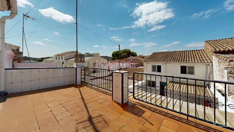 Foto 227564b3-5f77-46c4-befa-eb56d7b33b05. Casa a Monserrat