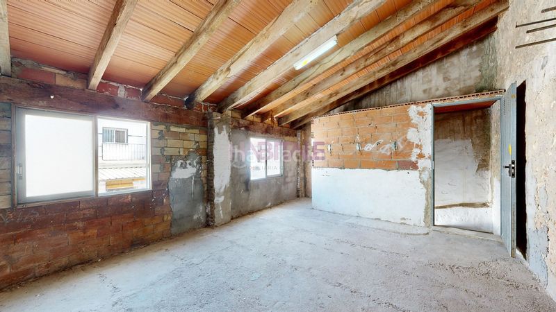 Foto a5a5d5e4-175d-43b5-8c58-9de133318269. Casa a Monserrat