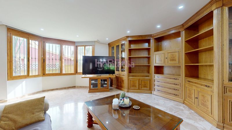 Foto 0f8157a5-2a2d-4471-80d3-fd9524170e62. Casa amb piscina a Monserrat
