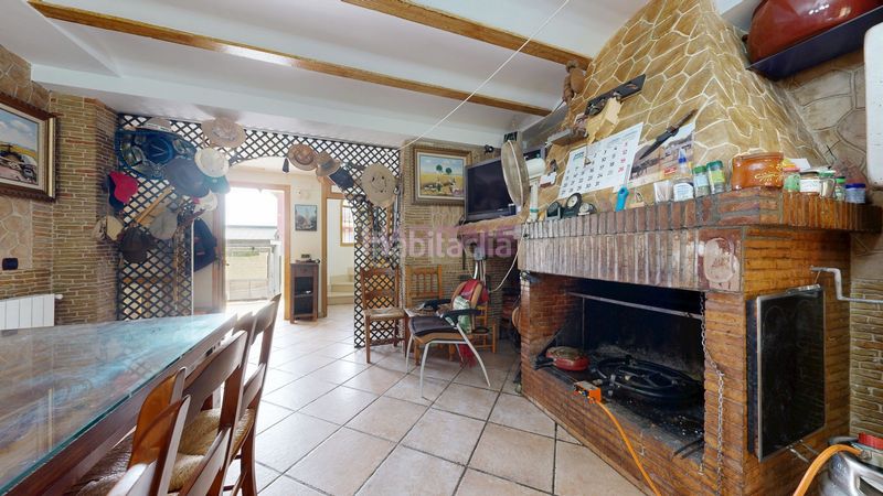 Foto 40c0e050-1e98-4a20-88f7-1cf19b201ec8. Casa amb piscina a Monserrat