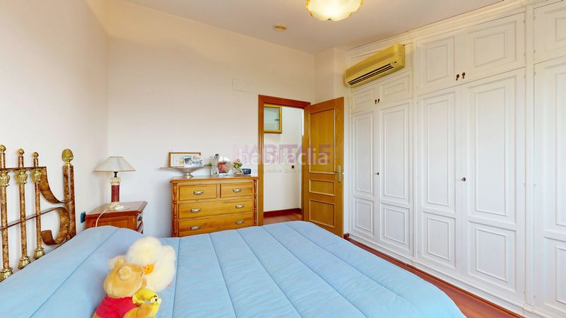 Foto dbad83b5-0143-4629-a546-2efc194dd41e. Casa amb piscina a Monserrat