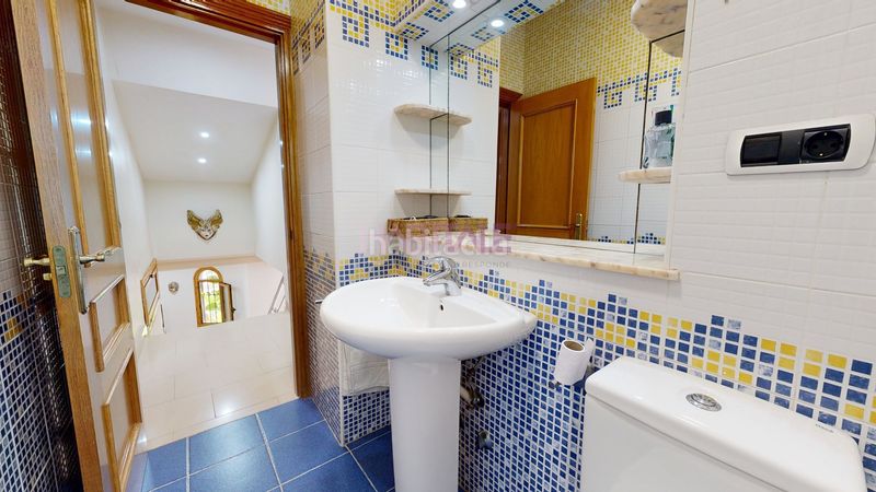 Foto fc469fe7-0670-4b03-9d33-5003e5de035e. Casa amb piscina a Monserrat