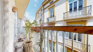 Flat in El Mercat. Vivienda para reformar en ciutat vella de valencia junto al merc