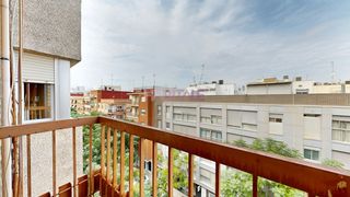 Pis a Poble Nou. Piso 3 habitaciones en calle padre méndez de torrent