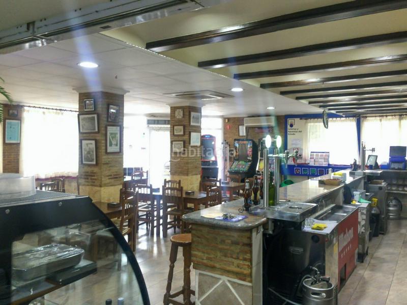 Foto 0826d2bf-1896-4624-bb95-2b171f070148. Local comercial despacho de lotería nacional mixta con negocio hostelero incluído en Sagunt