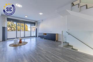 Casa adossada en Nuevo Centro. Magnfico adosado en puerto de sagunto!
