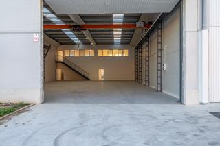 Location Bâtiment à usage industriel à Avenida de Abril-9 de Octubre. Alquiler de nave industrial en polígono sepes  sagunto