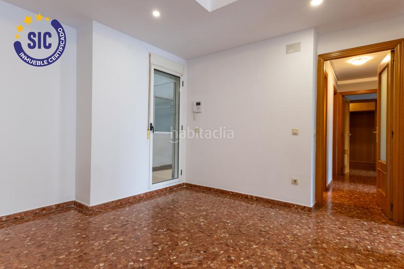 Foto badf43e4-3fb5-45f5-adee-f7221917f71f. Appartamento con parcheggio in Nuevo Centro Sagunt