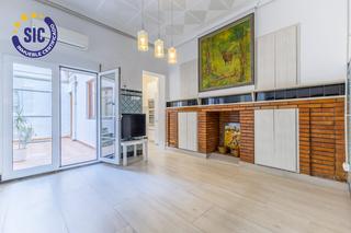 Appartement à Centro puerto. Encanto tradicional con alma renovada en el corazón de puerto de