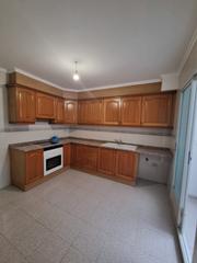 Rent Flat in Sagunto-sagunt - pz antiga moreria 2. Amplio piso en pleno centro de ciudad de sagunto con vistas al c
