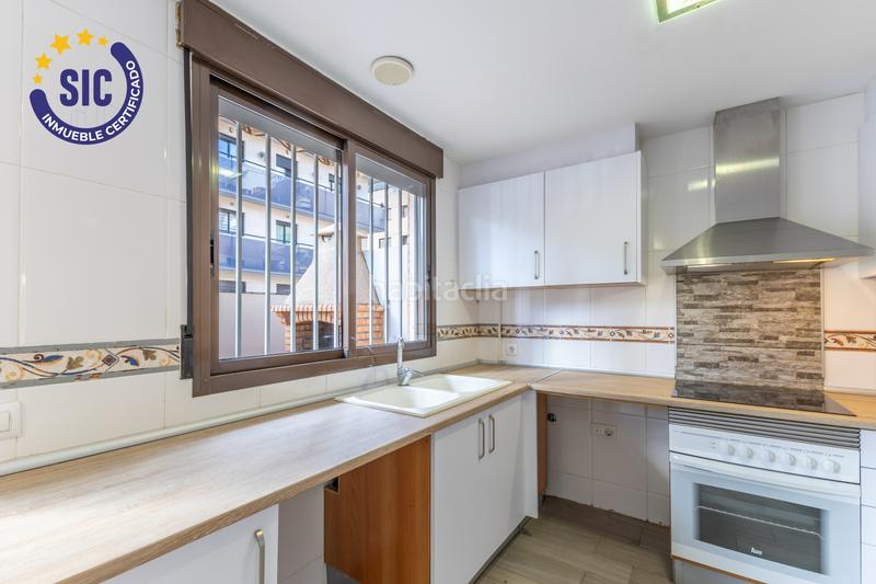 Foto 1f58f893-bba7-48a4-9513-f3198717083c. Maison jumelée avec chauffage parking dans Nuevo Centro Sagunt