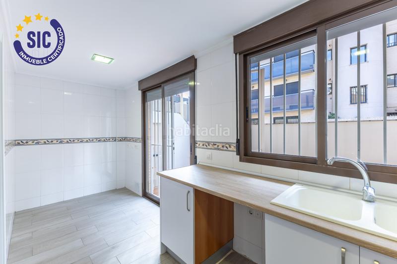 Foto 647b0feb-3f98-4ffd-9edb-9d5aa56eddc5. Maison jumelée avec chauffage parking dans Nuevo Centro Sagunt