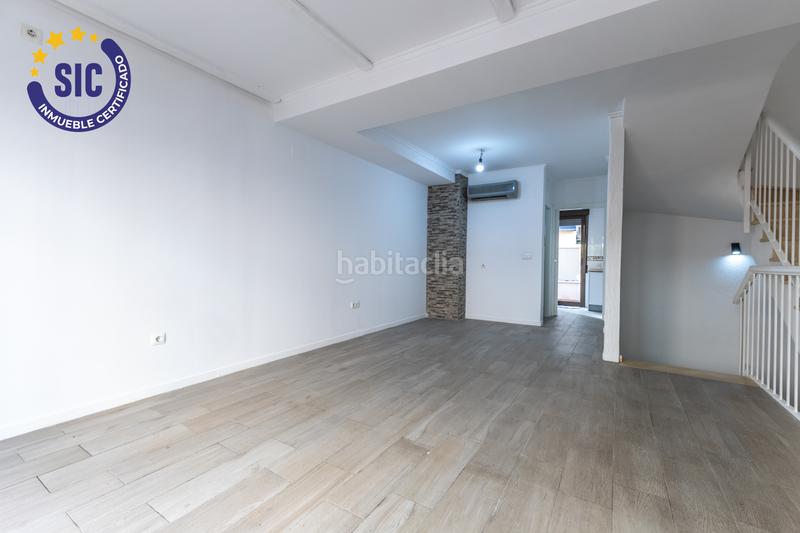 Foto 6663b1ba-9d52-4222-aba1-2f6b0f437c8e. Maison jumelée avec chauffage parking dans Nuevo Centro Sagunt