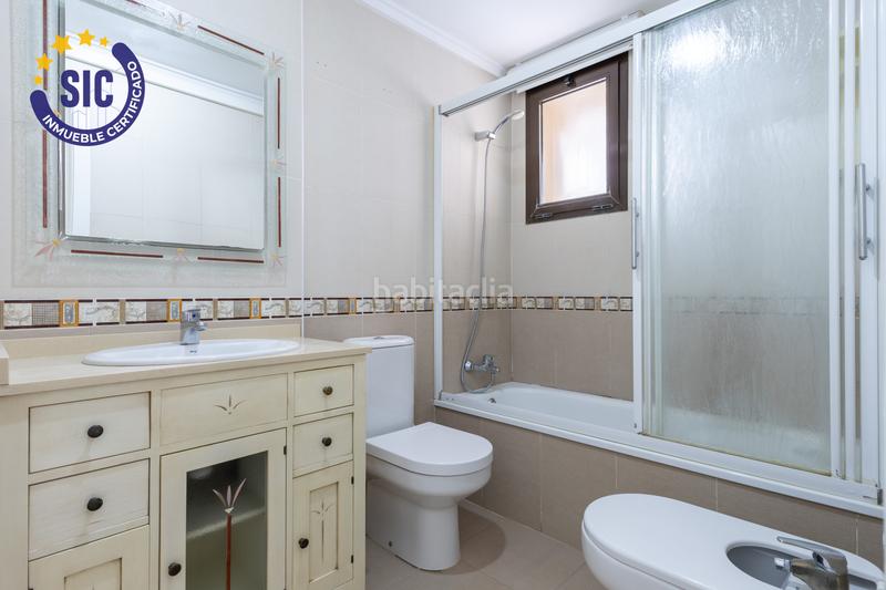 Foto f0e09ca9-6198-4fc2-8c7e-a4f52d2eae58. Maison jumelée avec chauffage parking dans Nuevo Centro Sagunt