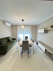 Miete Etagenwohnung in Antiga Moreira. Piso luminoso con terraza y excelente ubicación en sagunto