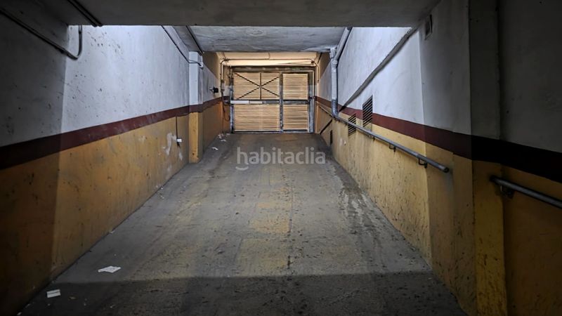 Foto d84a8912-613e-472e-81f9-51ae03dd86c2. Aparcament cotxe a Centro puerto Sagunt