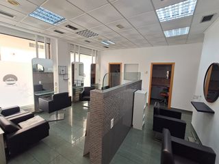 Lloguer Local Comercial  Puerto de sagunto - calle canarias. Alquiler  de local destinado a peluqueria