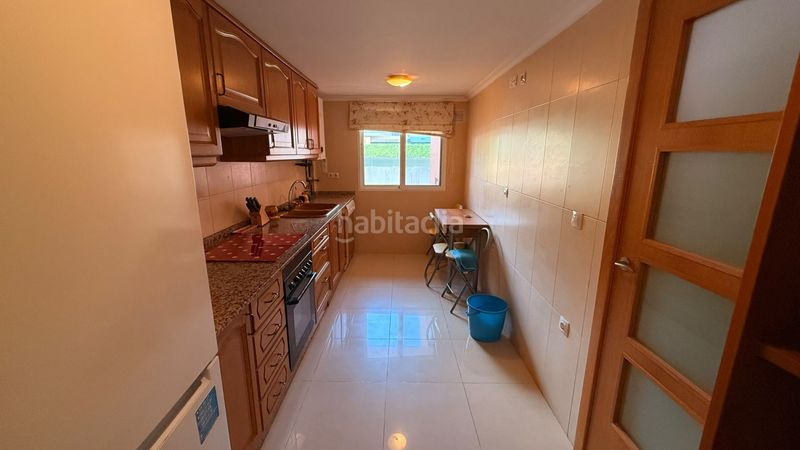 Foto f6ba4182-375d-4bfb-8c19-2e1b1bd0aa43. Alquiler casa adosada maravilloso adosado con terrazas en alquiler larga duración en Canet d´en Berenguer