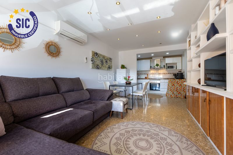 Foto b1f233ec-e415-4f68-9fdd-4e5f140bf29c. Flat with parking in Faura
