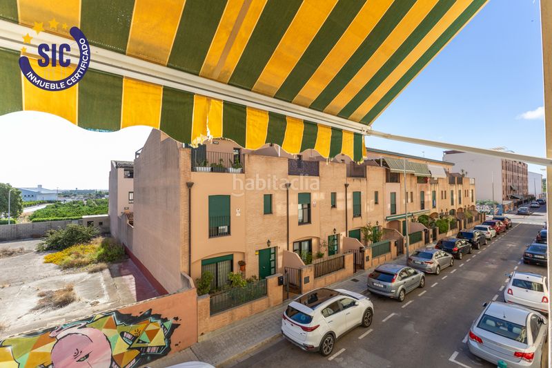 Foto c9c25402-e8f1-42d8-b3a8-0826671307b8. Flat with parking in Faura