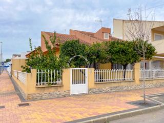 Chalet  Avenida trece de octubre. Chalet en los alczares, avda. 13 de octubre