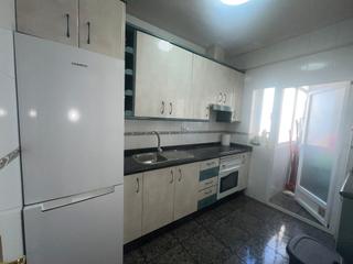 Pis  Calle grecia. Piso en zona san gines para entrar a vivir (4º sin ascensor)