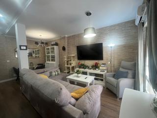 Maison jumelée à Calle mayor 14. Dúplex en barrio de la concepcion