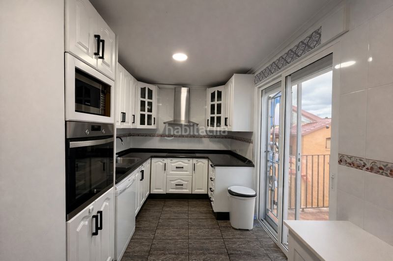 Foto 5cfd3cda-6fff-4d87-a7de-ab960539a495. Casa adossada amb calefacció aparcament a Canteras Cartagena