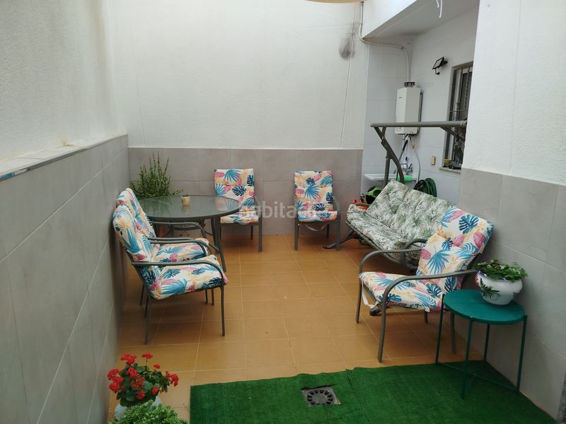 Foto 63cec9c4-cdc0-4bc8-bc04-0b6301fc8e86. Casa adossada amb calefacció aparcament a Canteras Cartagena