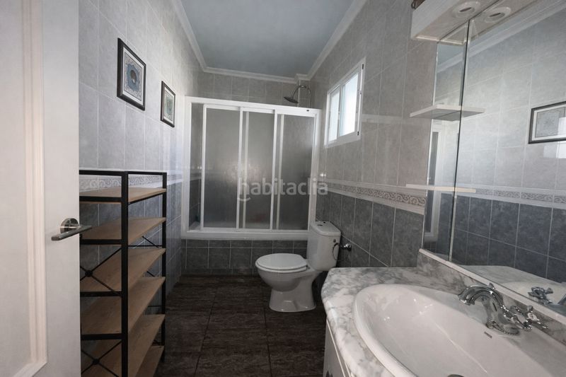 Foto fa9783e7-3fa7-450e-a3f9-d444596e2b1b. Casa adossada amb calefacció aparcament a Canteras Cartagena