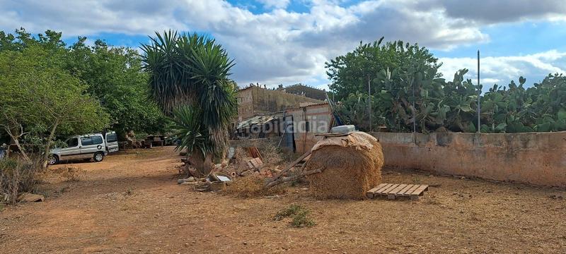 Foto 2ba1373b-0b8b-4b35-ade9-28db2e42eeb0. Casa dos fincas juntas edificables en Porreres