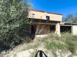 Terreny residencial a Montuïri. Finca con casa antigua