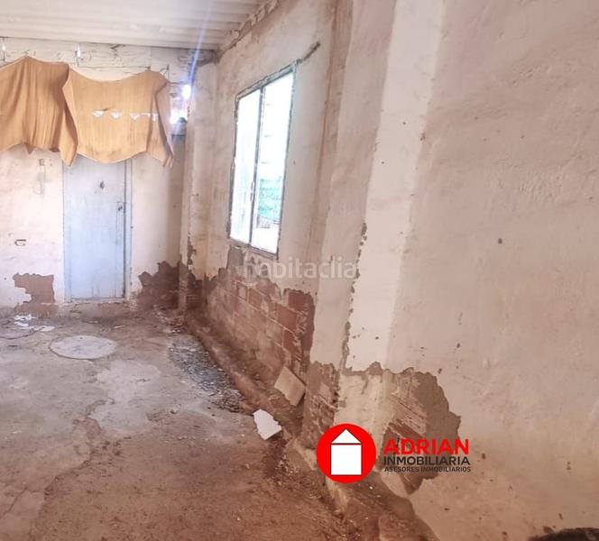 Foto f2944a4c-1aeb-4ff8-9381-8355af49886d. Terreny residencial a Vall d´Uixó (la)