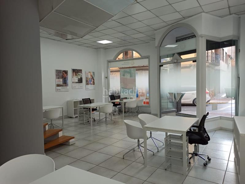 Foto d46c049a-9460-452b-aa3a-cf59b7bcf8b3. Rent business premise in Vall d´Uixó (la)