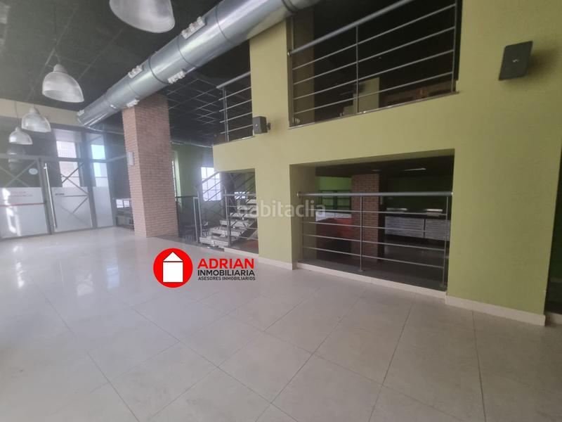 Foto 0bcd5bfe-643e-40c7-8daa-f486456f723c. Local comercial a Vall d´Uixó (la)