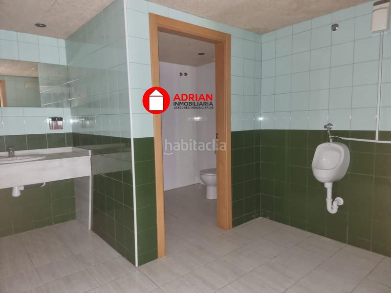 Foto 8f467edb-bf46-429c-a638-f8aed1b25d6a. Local comercial a Vall d´Uixó (la)