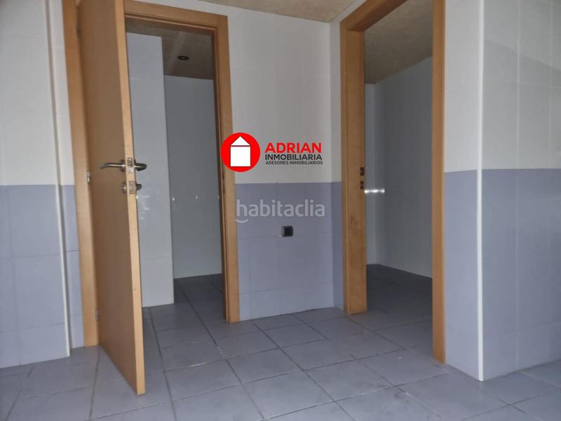 Foto adf3fcf9-f892-427e-9f5c-0fecb376617b. Local comercial a Vall d´Uixó (la)