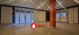 Local Comercial en Vall d´Uixó (la). Local en venta en ayuntamiento.
