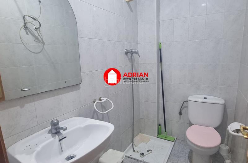Foto 4c392a92-b505-461a-b8d3-b12ffaecb133. Local comercial local en venta en ayuntamiento. en Vall d´Uixó (la)
