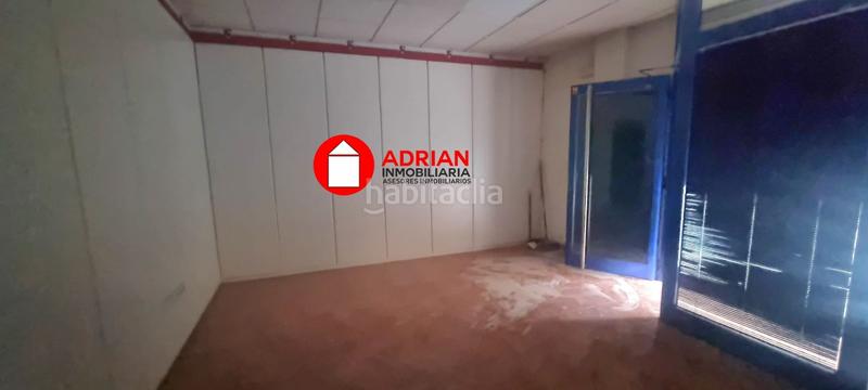 Foto b964ce26-c719-4469-8fc9-80a99dfe745a. Local comercial local en venta en ayuntamiento. en Vall d´Uixó (la)