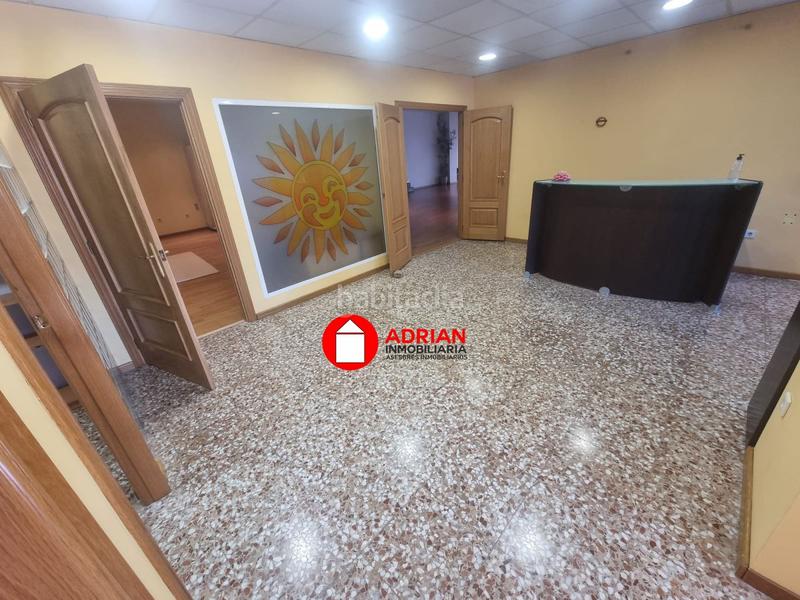 Foto a4f93fe8-bf71-4eb6-8341-161d851f608f. Geschäftsraum in Vall d´Uixó (la)